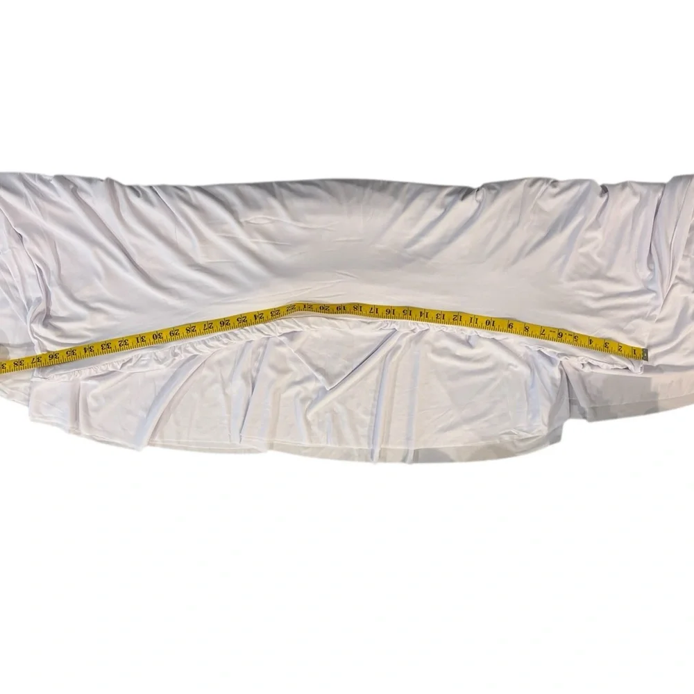 Round white Table Skirts (6)